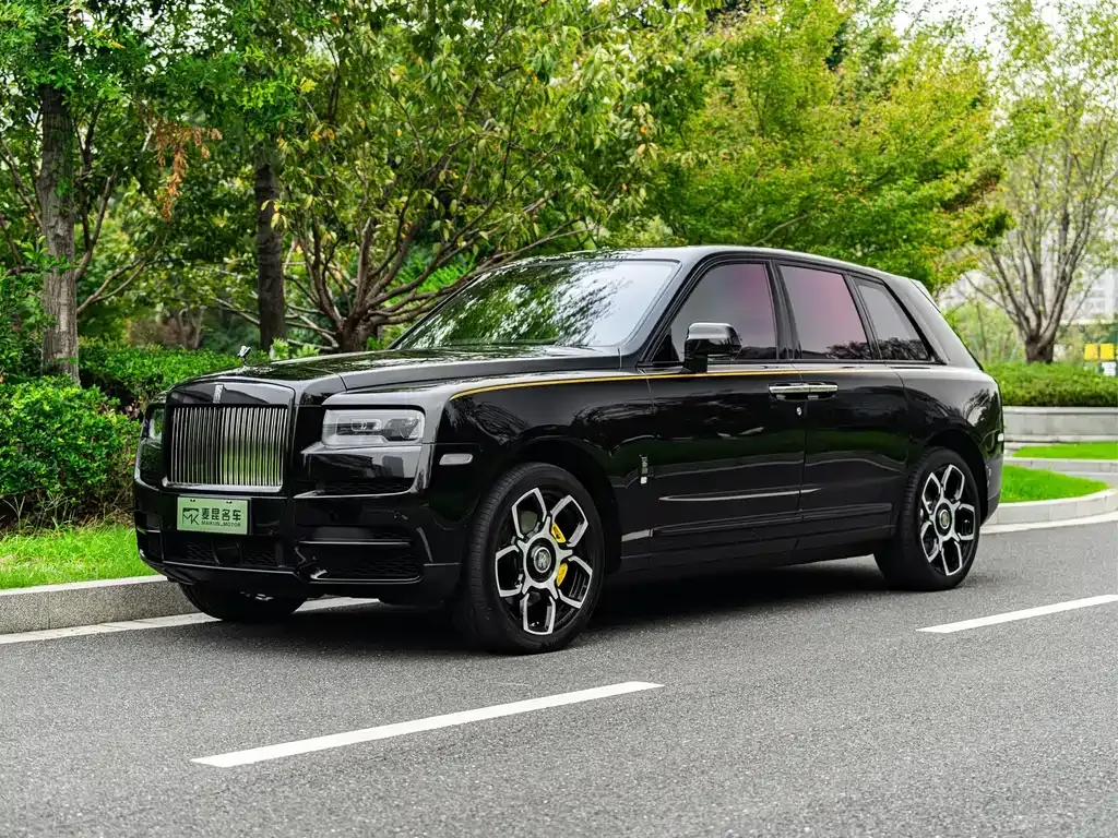Rolls-Royce Cullinan — фото 1