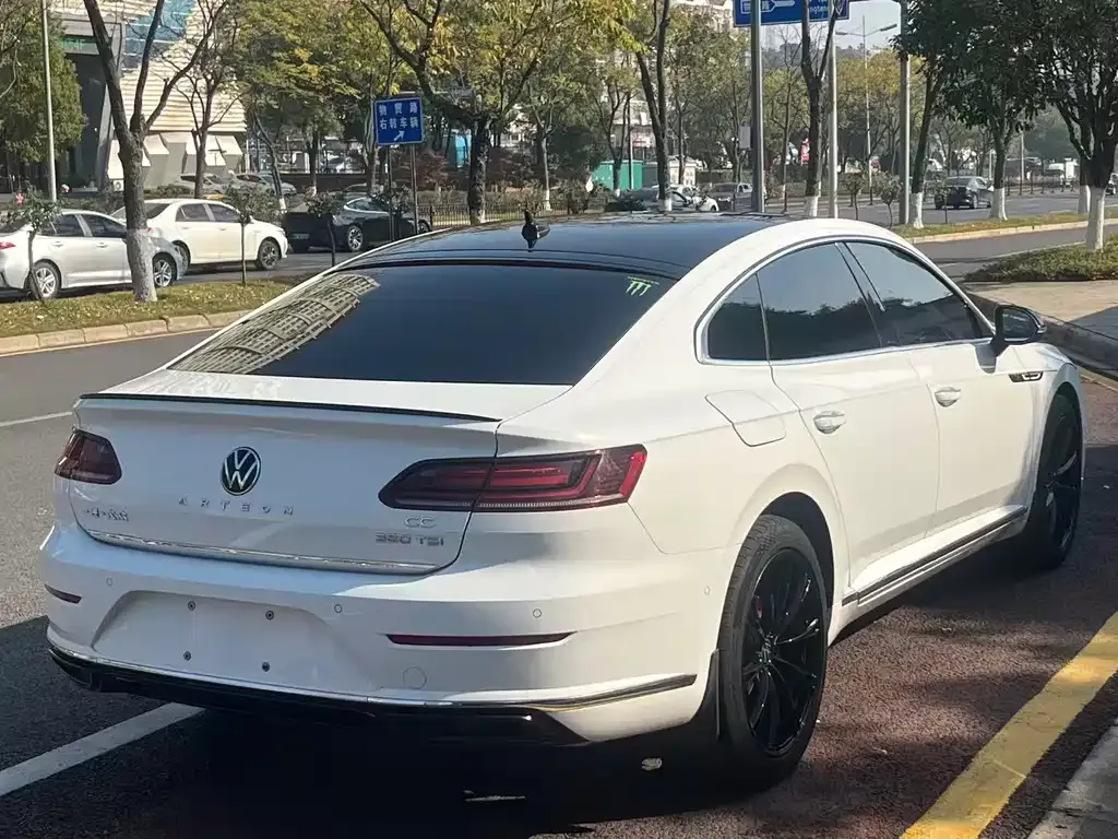 Volkswagen CC 2021 из CN, фото 4