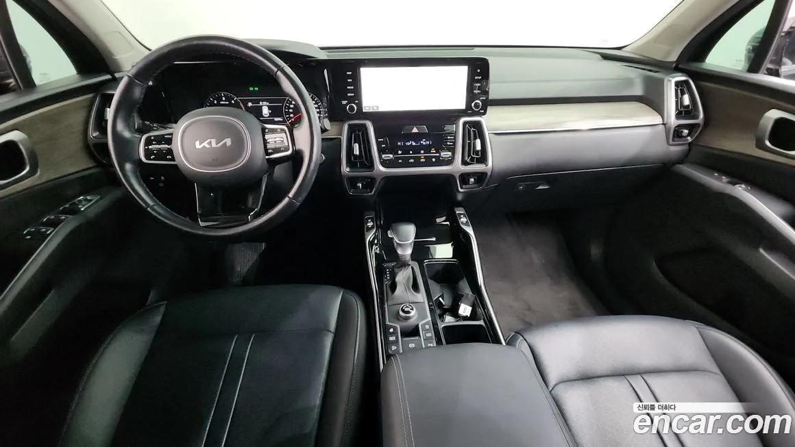 Kia Sorento — фото 7