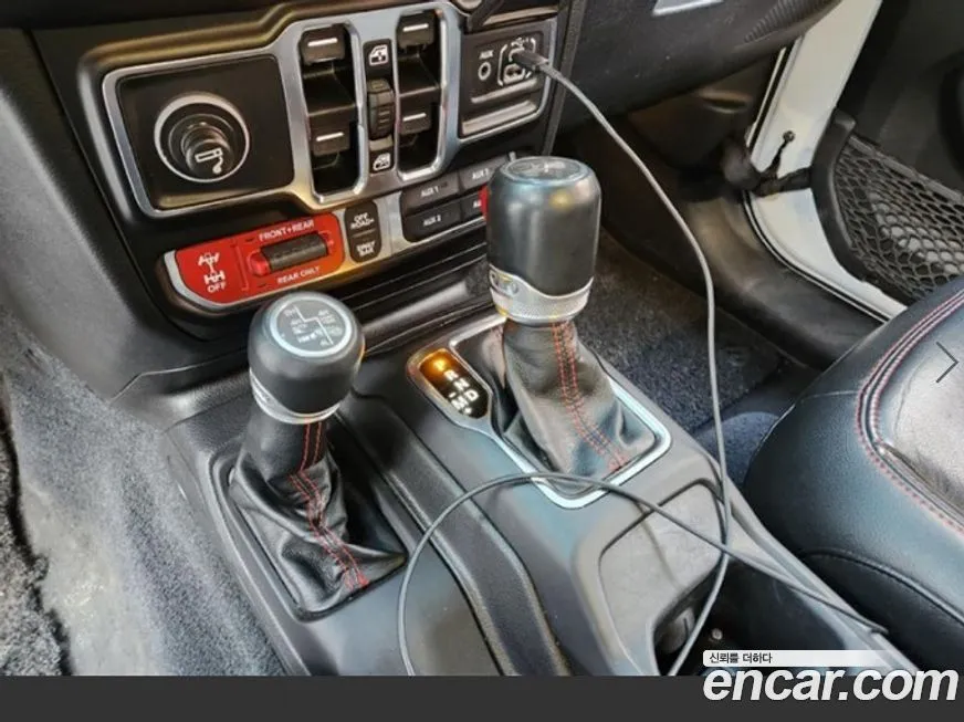 Jeep Wrangler 2022 из KR, фото 6