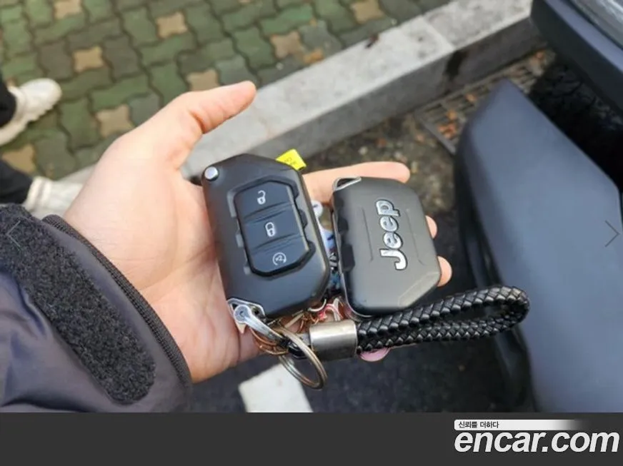 Jeep Wrangler 2022 из KR, фото 9