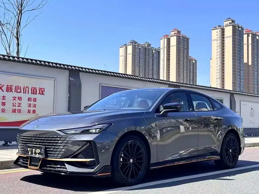 Changan UNI-V 2023 из CN, фото 1