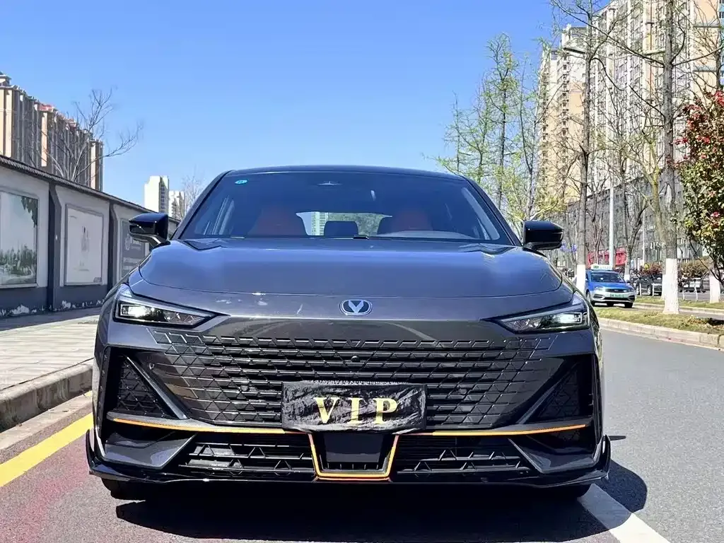 Changan UNI-V 2023 из CN, фото 2