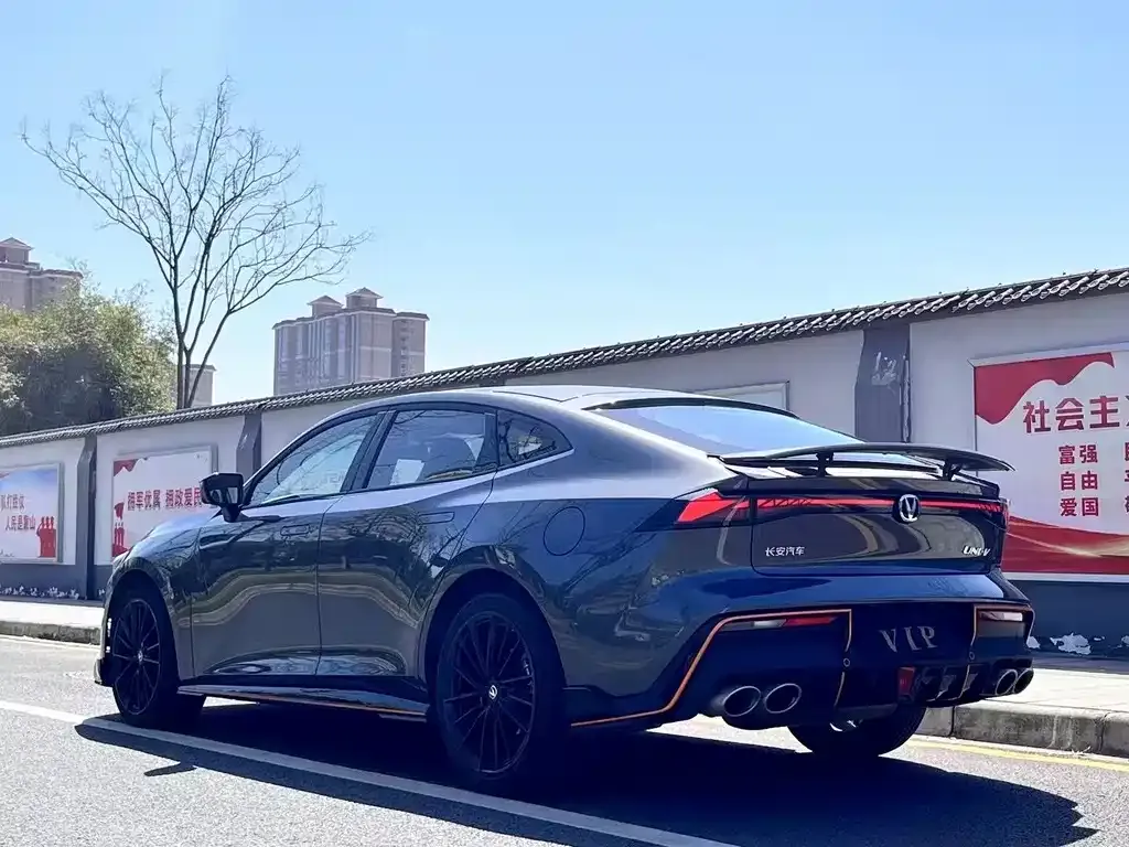 Changan UNI-V 2023 из CN, фото 9