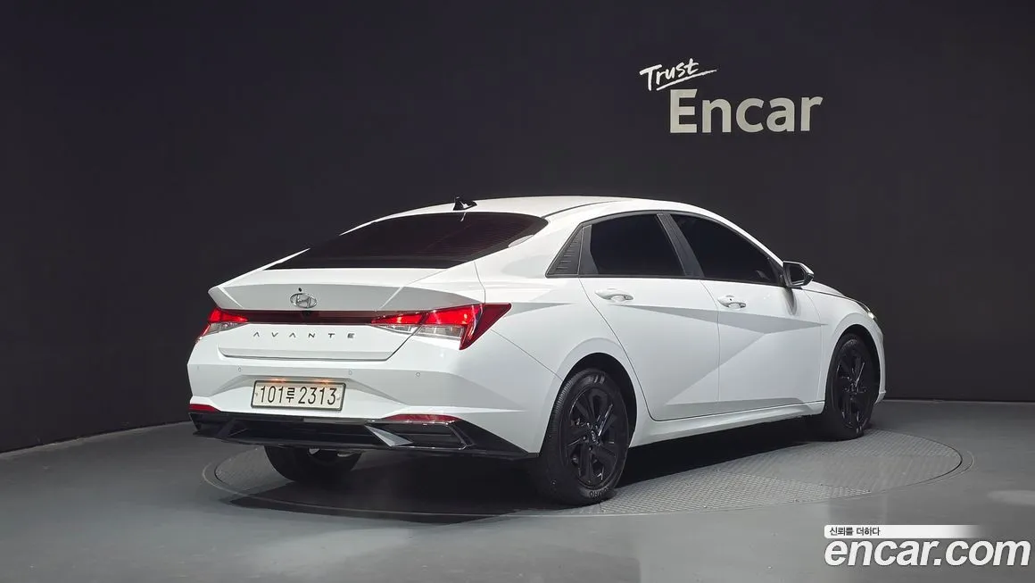 Hyundai AVANTE — фото 2