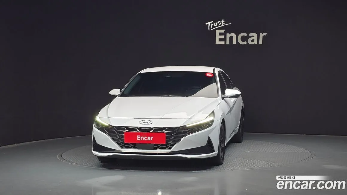 Hyundai AVANTE — фото 3