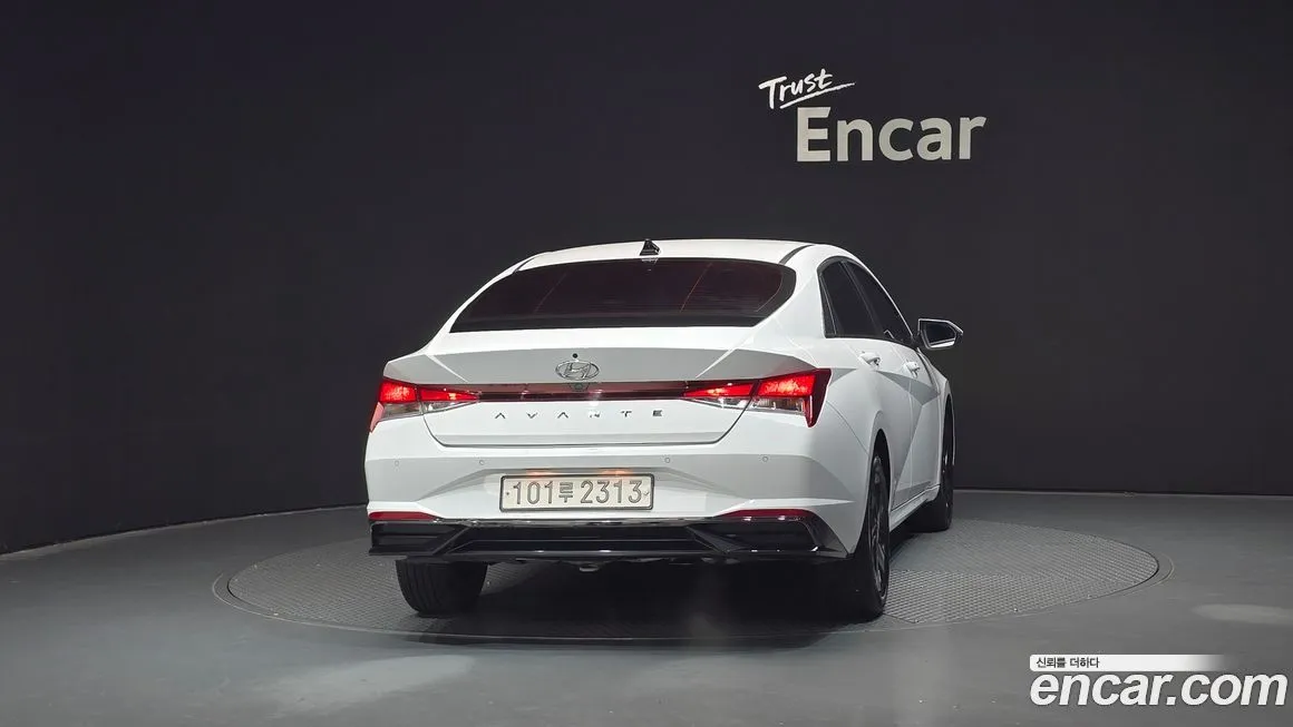 Hyundai AVANTE — фото 4
