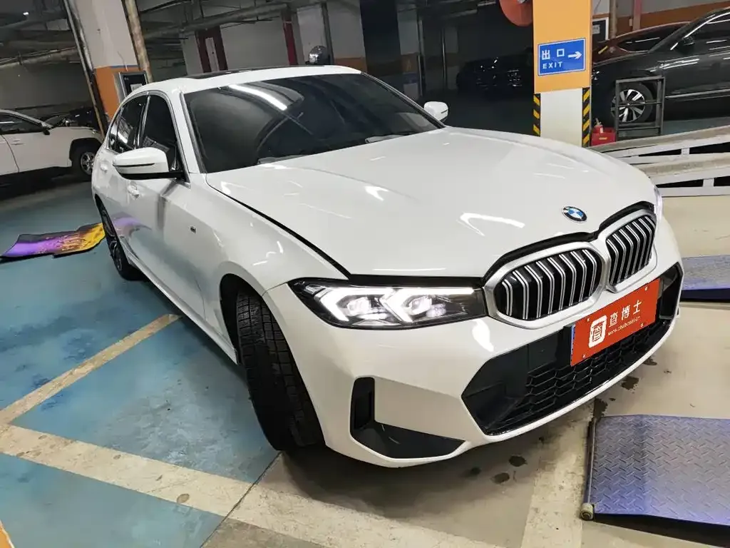 BMW 3 Series 2023 из CN, фото 1