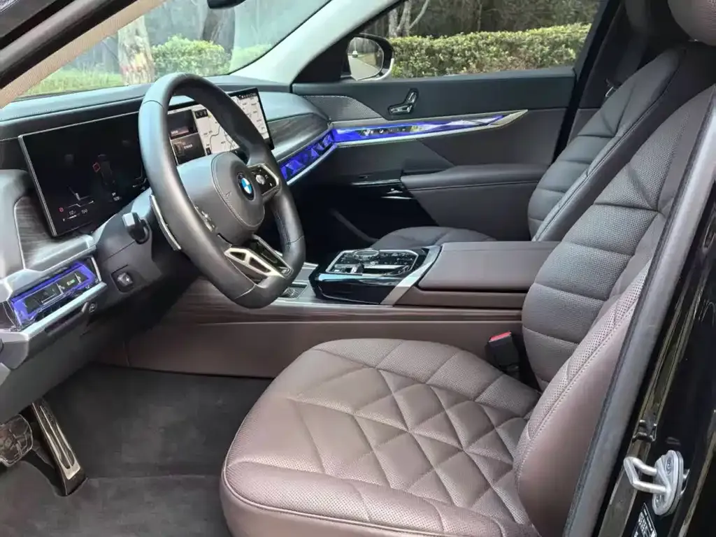BMW 7 Series 2024 из CN, фото 5