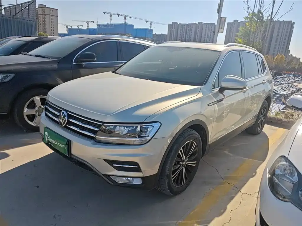 Volkswagen Tiguan L 2021 из CN, фото 2