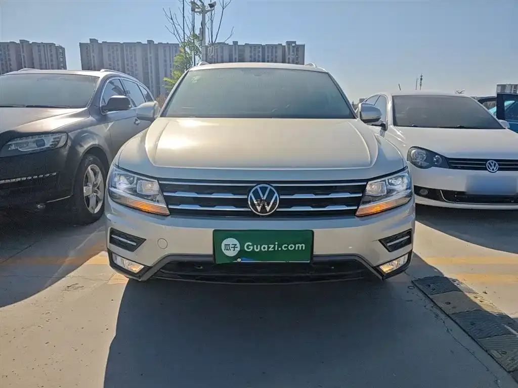 Volkswagen Tiguan L 2021 из CN, фото 3
