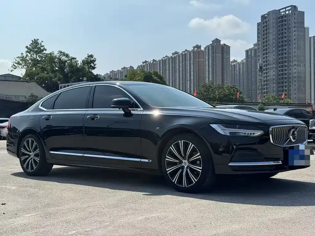 Volvo S90 — фото 3