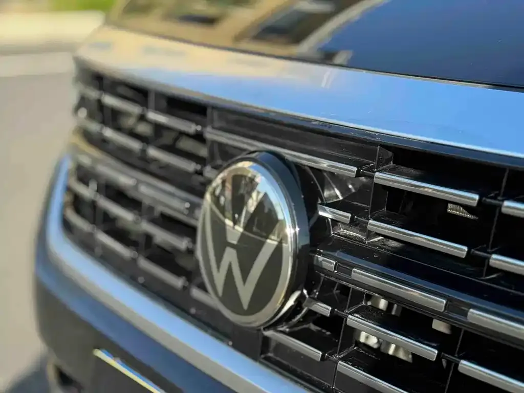Volkswagen Passat 2023 из CN, фото 3
