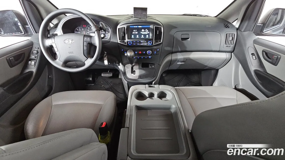 Hyundai Starex — фото 7