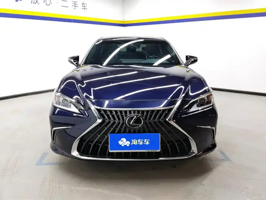 Lexus ES 2023 из CN, фото 2