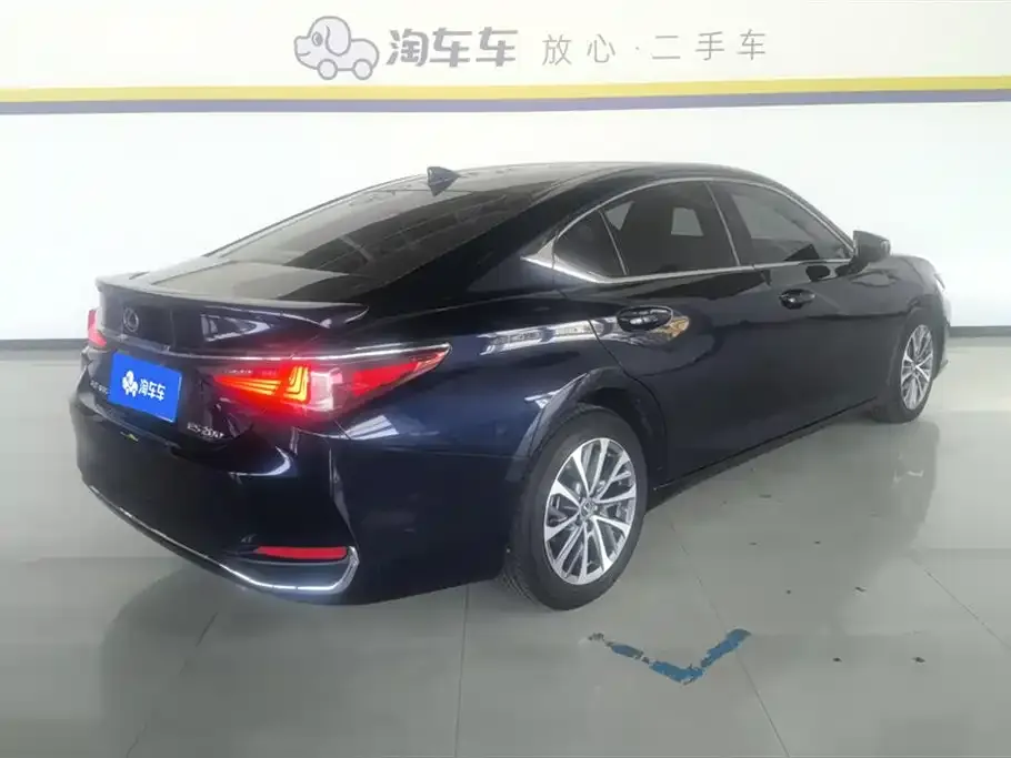 Lexus ES 2023 из CN, фото 3