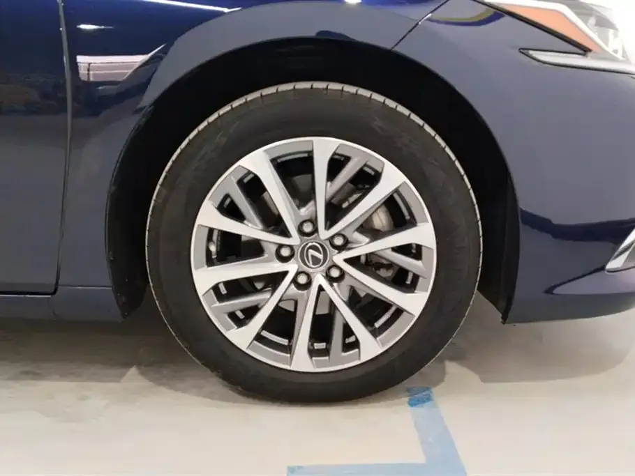Lexus ES 2023 из CN, фото 6