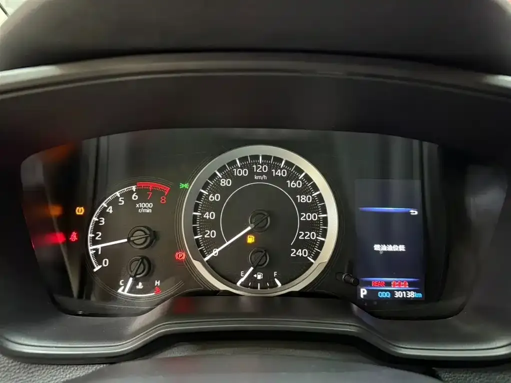Toyota Corolla 2021 из CN, фото 10