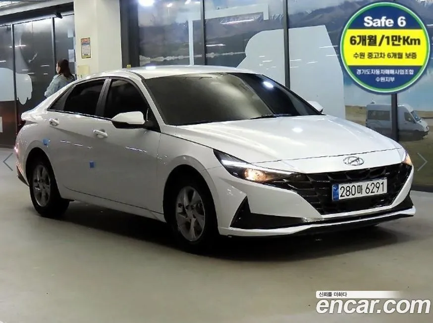 Hyundai AVANTE — фото 1