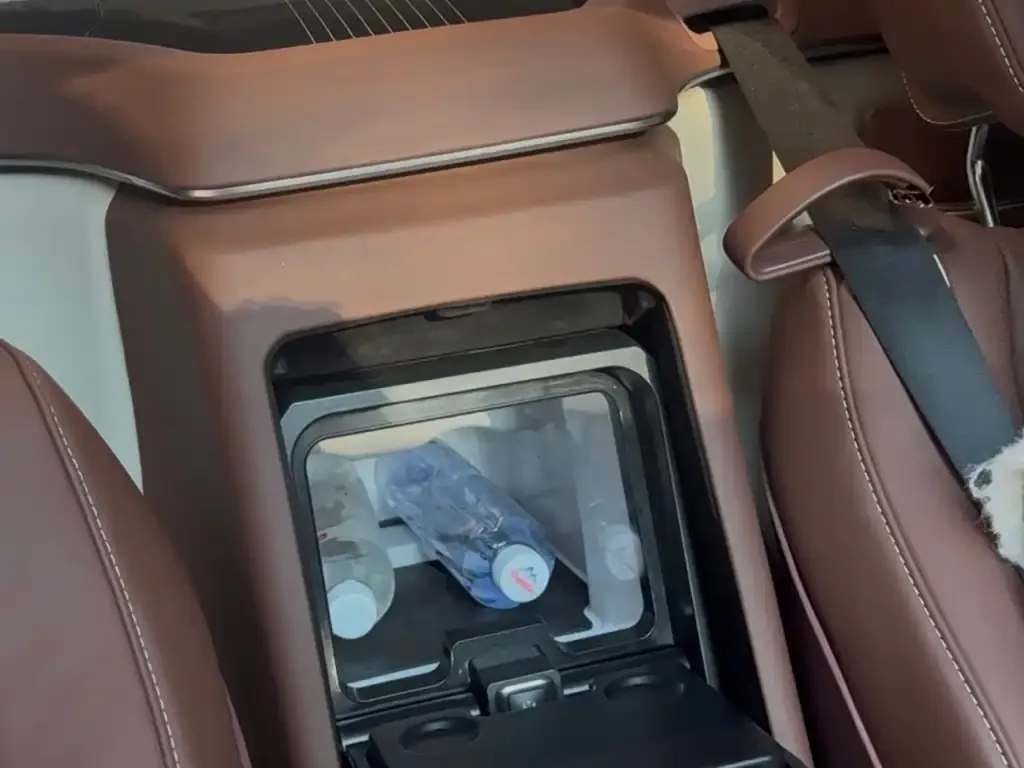 Mercedes-Benz GLS 2023 из CN, фото 6