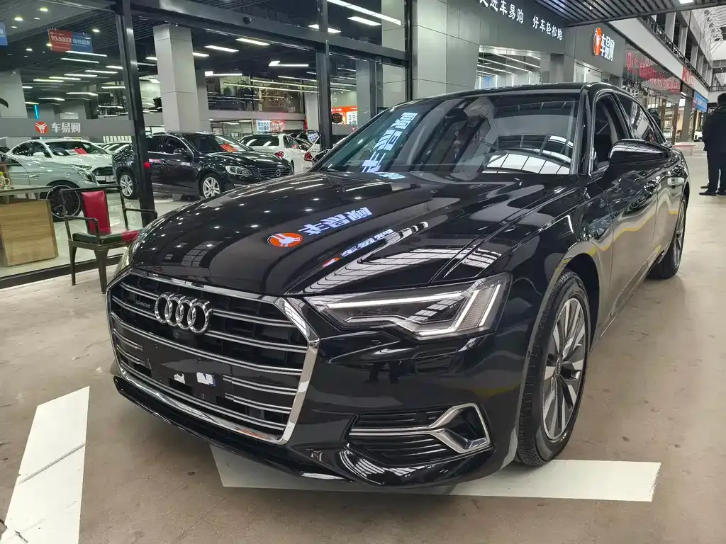 Audi A6L — фото 1