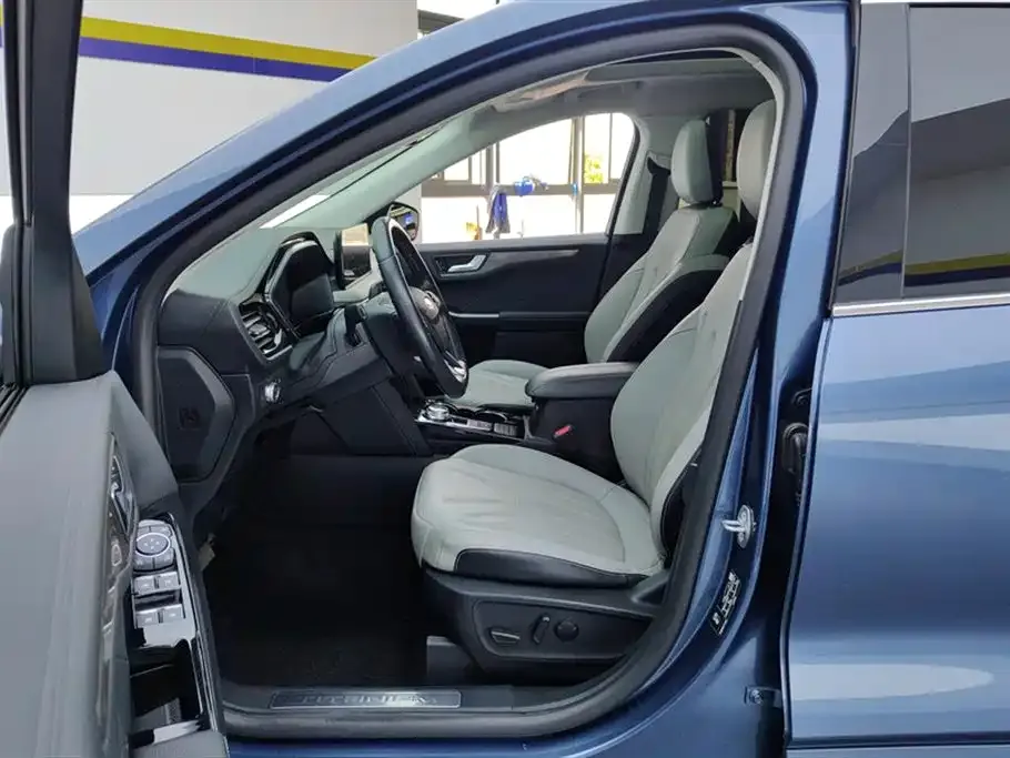 Ford Escape 2021 из CN, фото 9