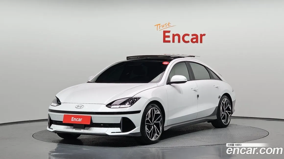 Hyundai Ioniq6 — фото 1