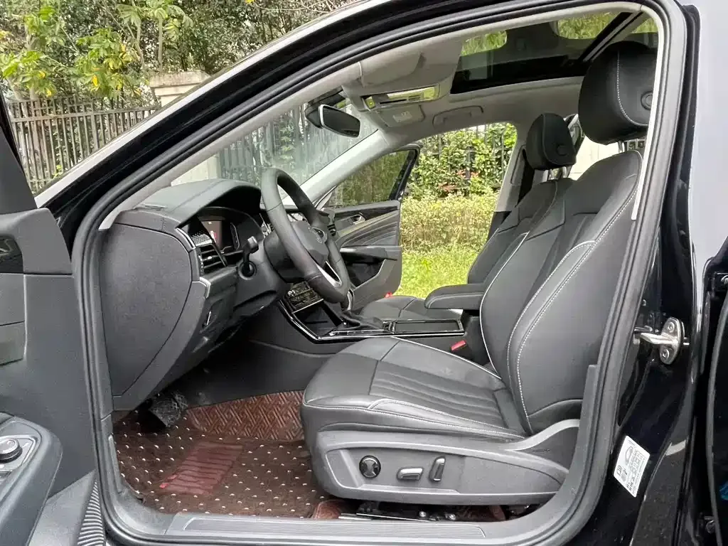 Volkswagen Passat — фото 6