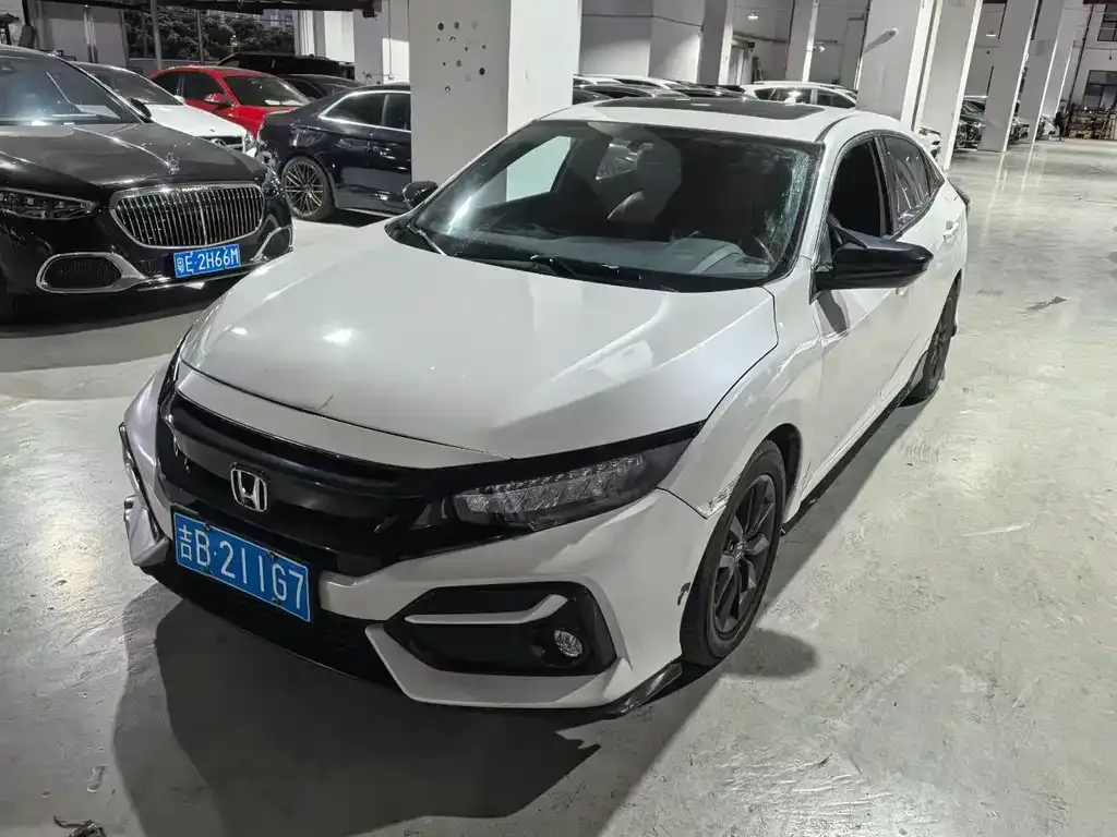 Honda Civic — фото 1