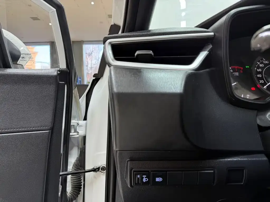Toyota Levin 2022 из CN, фото 9