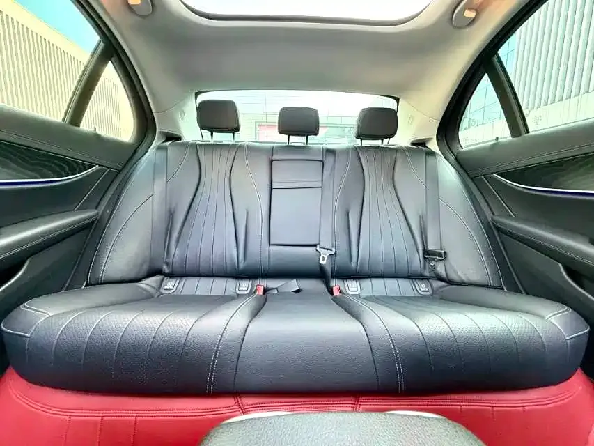 Mercedes-Benz E-Class (Import) — фото 10