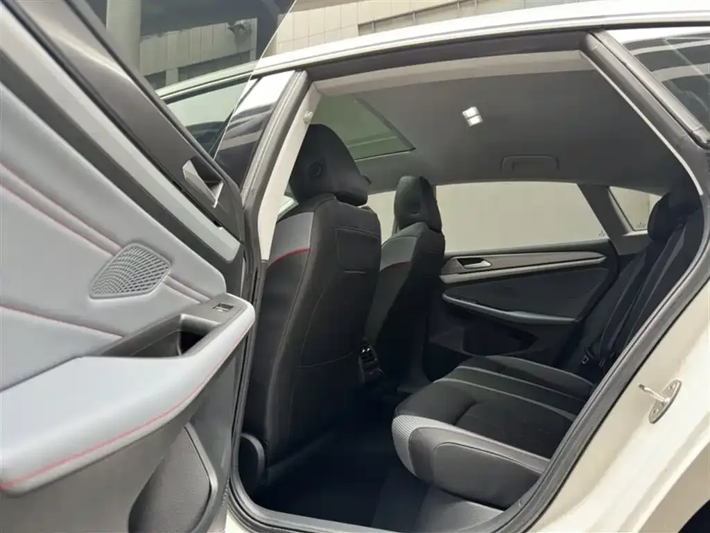 Volkswagen Lamando 2023 из CN, фото 9