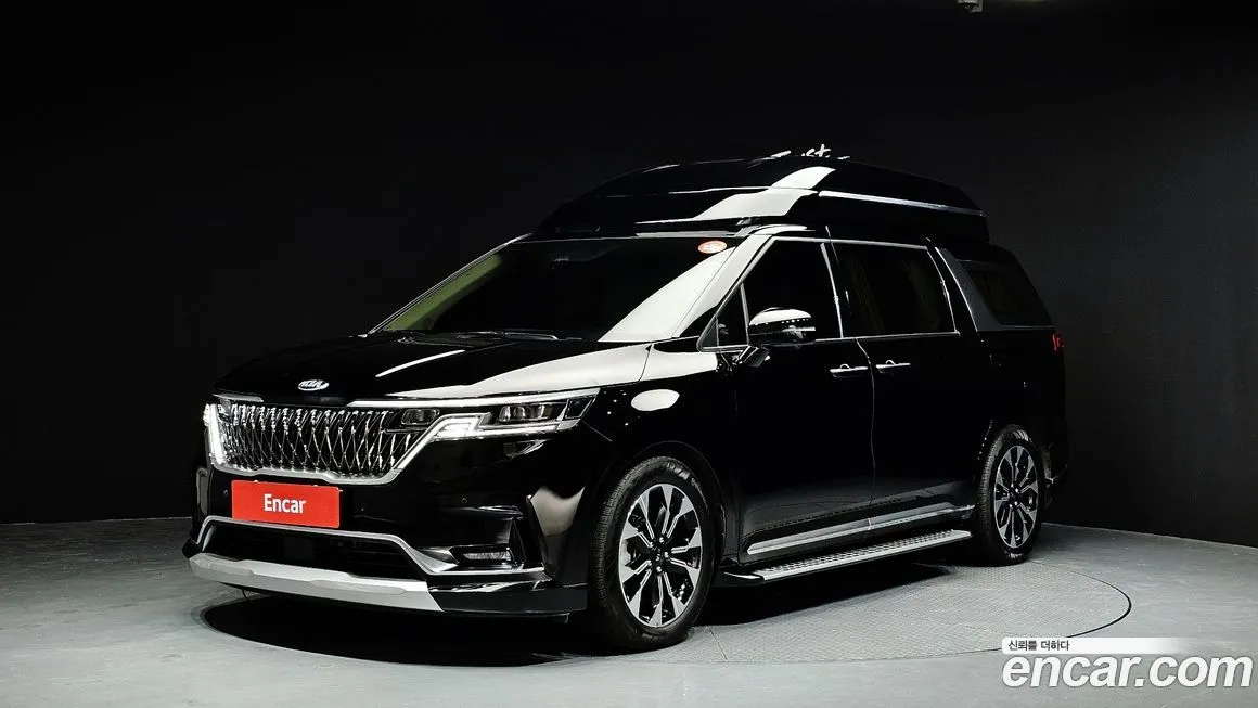 Kia Carnival — фото 1