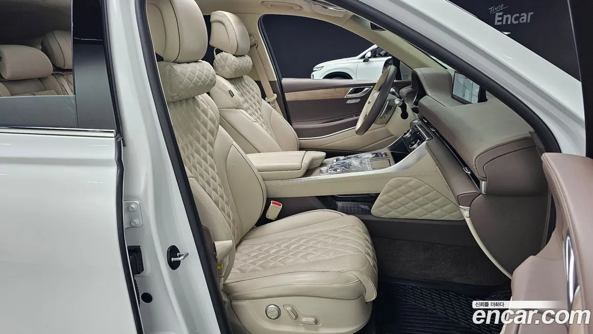 Genesis GV80 — фото 10