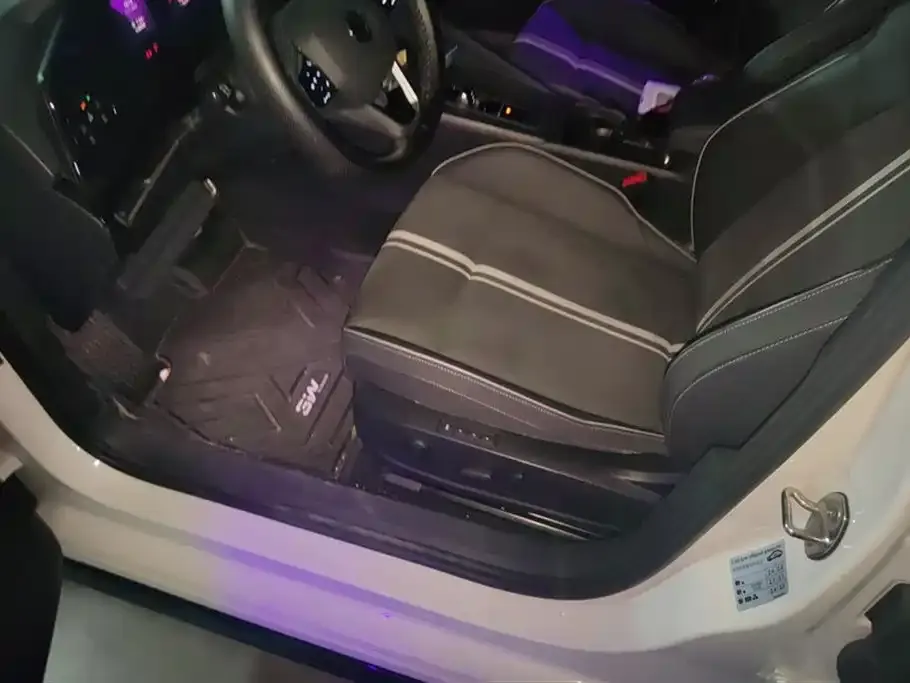 Volkswagen Golf 2021 из CN, фото 9