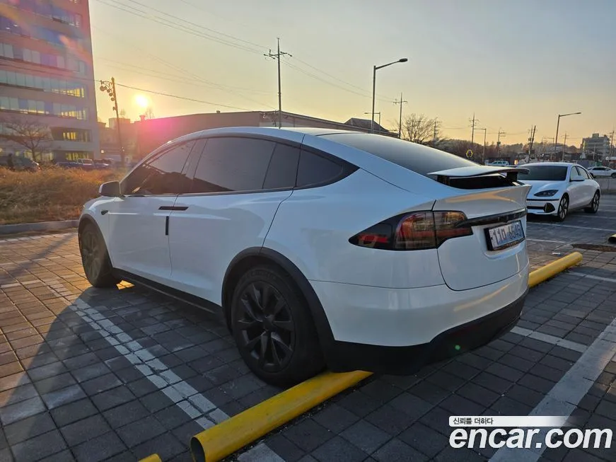 Tesla Model X 2023 из KR, фото 5