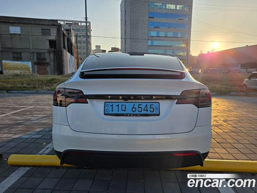 Tesla Model X 2023 из KR, фото 6