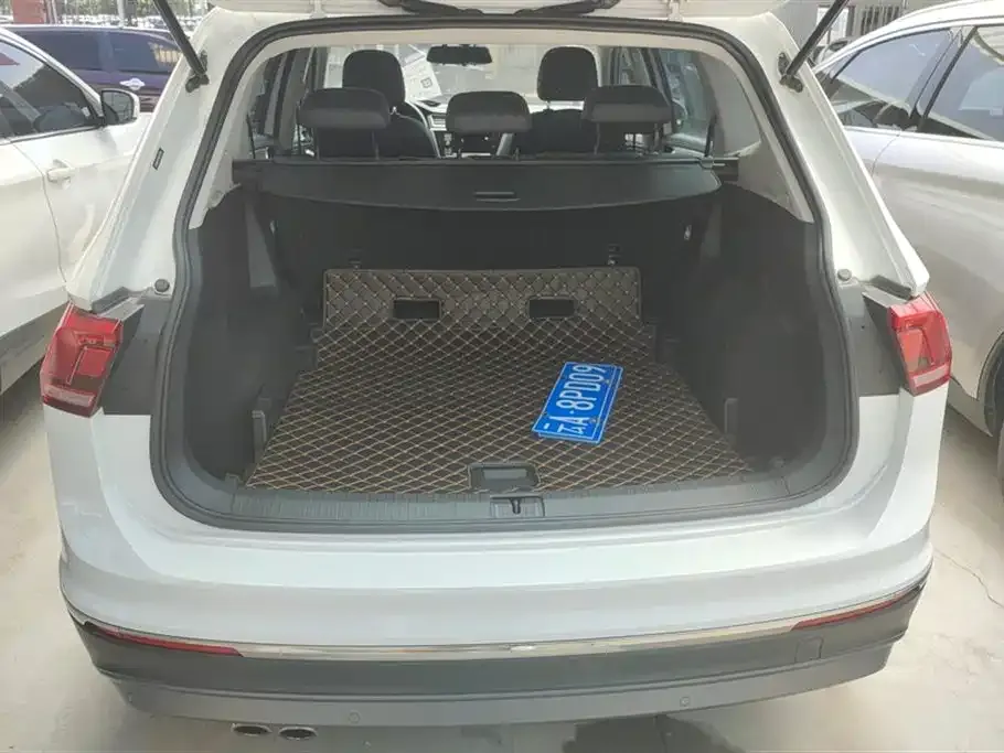 Volkswagen Tiguan L 2021 из CN, фото 4