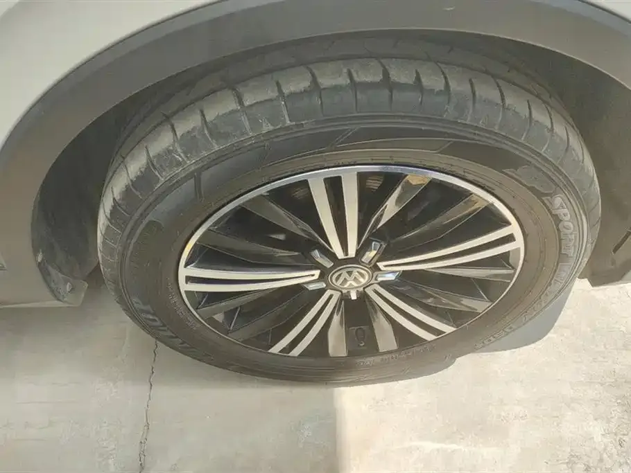 Volkswagen Tiguan L 2021 из CN, фото 6