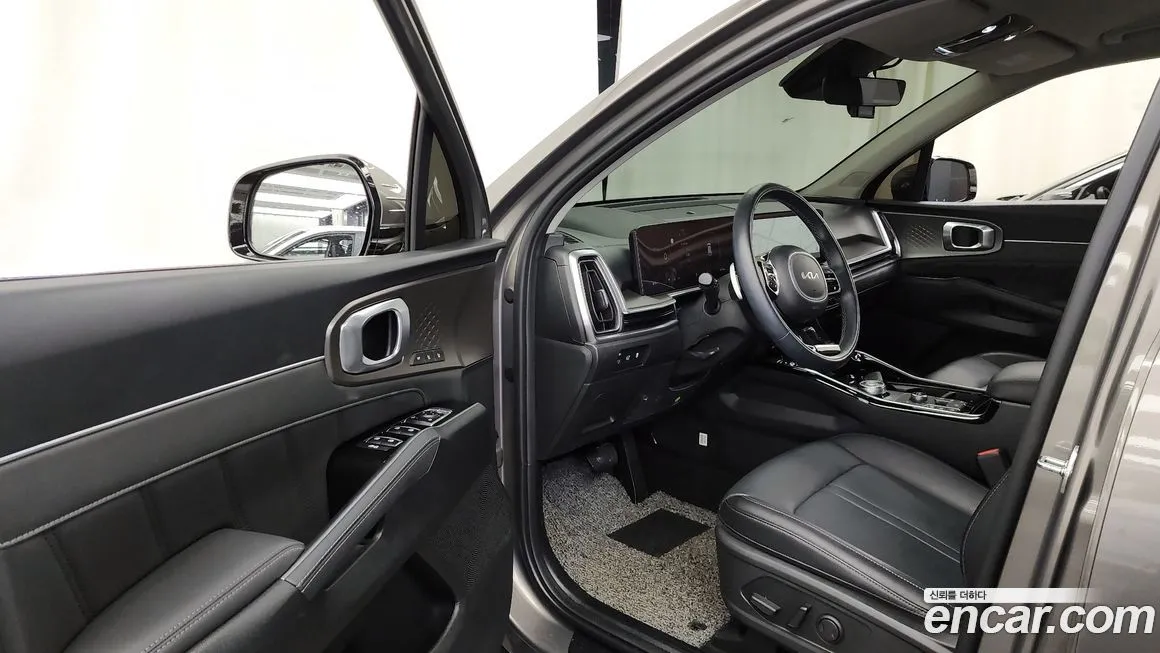Kia Sorento — фото 10
