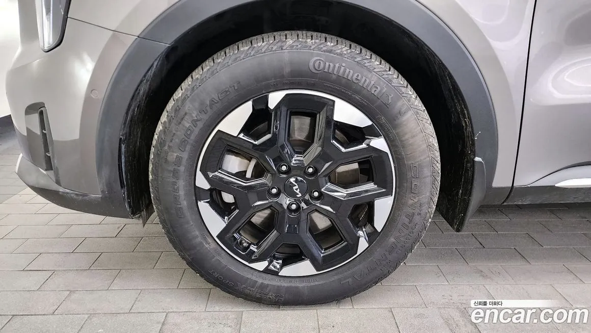 Kia Sorento — фото 5