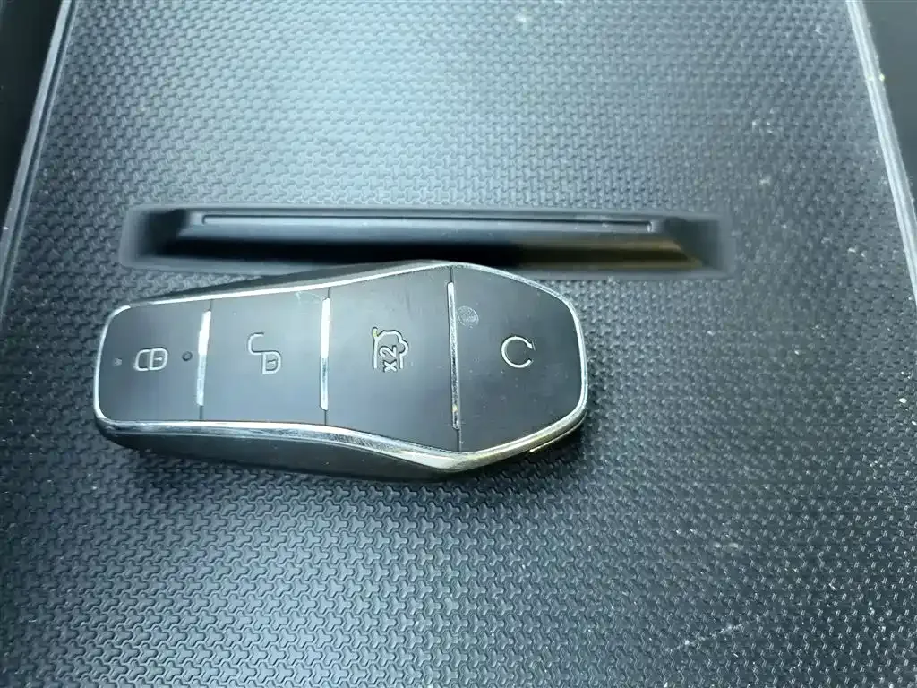 BYD Qin PLUS 2025 из CN, фото 9