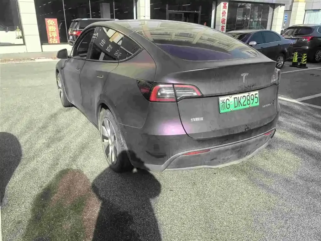 Tesla Model Y — фото 6