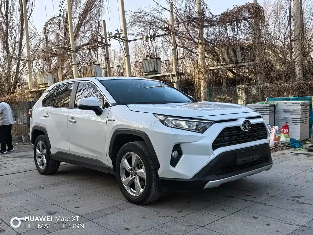 Toyota RAV4 2023 из CN, фото 3