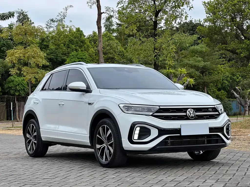 Volkswagen T-Roc — фото 3