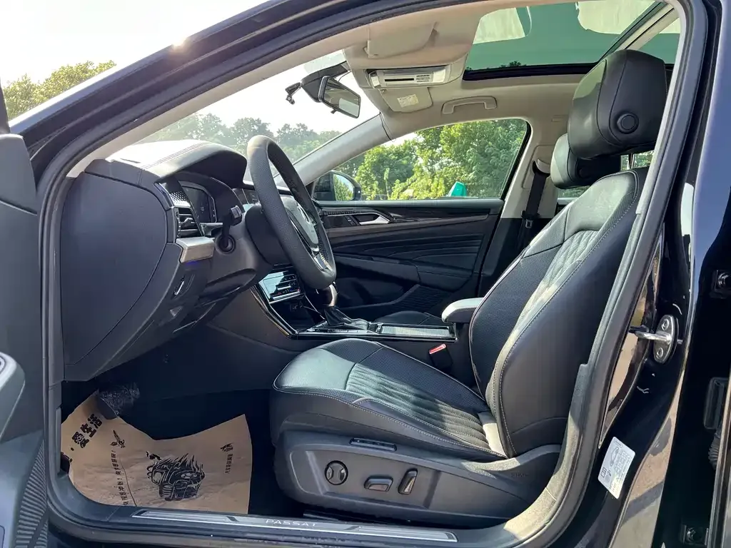 Volkswagen Passat 2021 из CN, фото 4