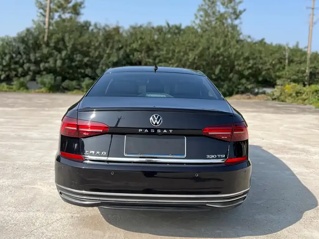 Volkswagen Passat 2021 из CN, фото 8