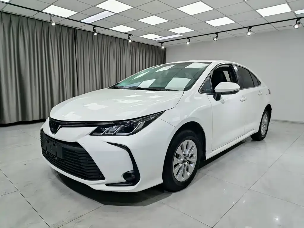 Toyota Corolla 2021 из CN, фото 1