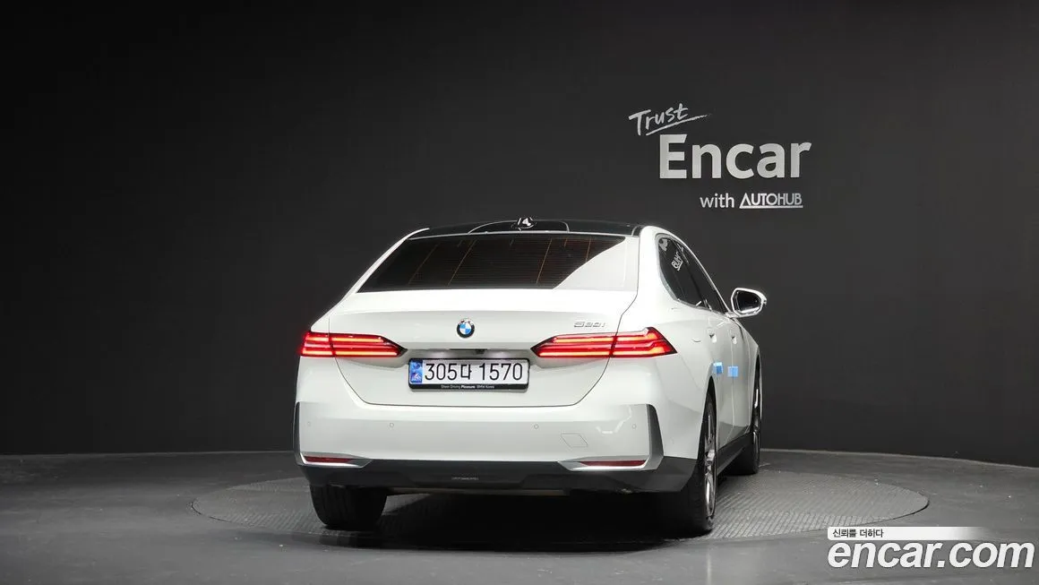BMW 5-Series 2024 из KR, фото 4