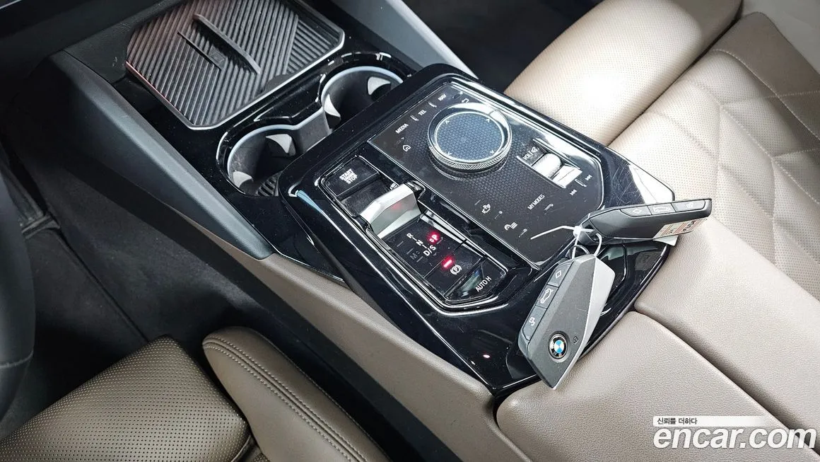 BMW 5-Series 2024 из KR, фото 9